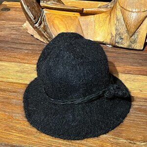 New Mexico Tierra Wools Hand-Woven Thick Wool Bucket Hat One-Of-A-Kind Black